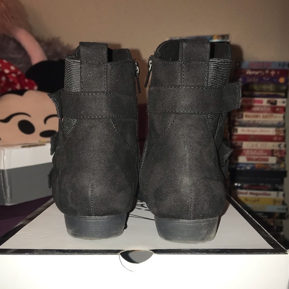 EUC Suede Ankle Boots - Picture 2 of 6